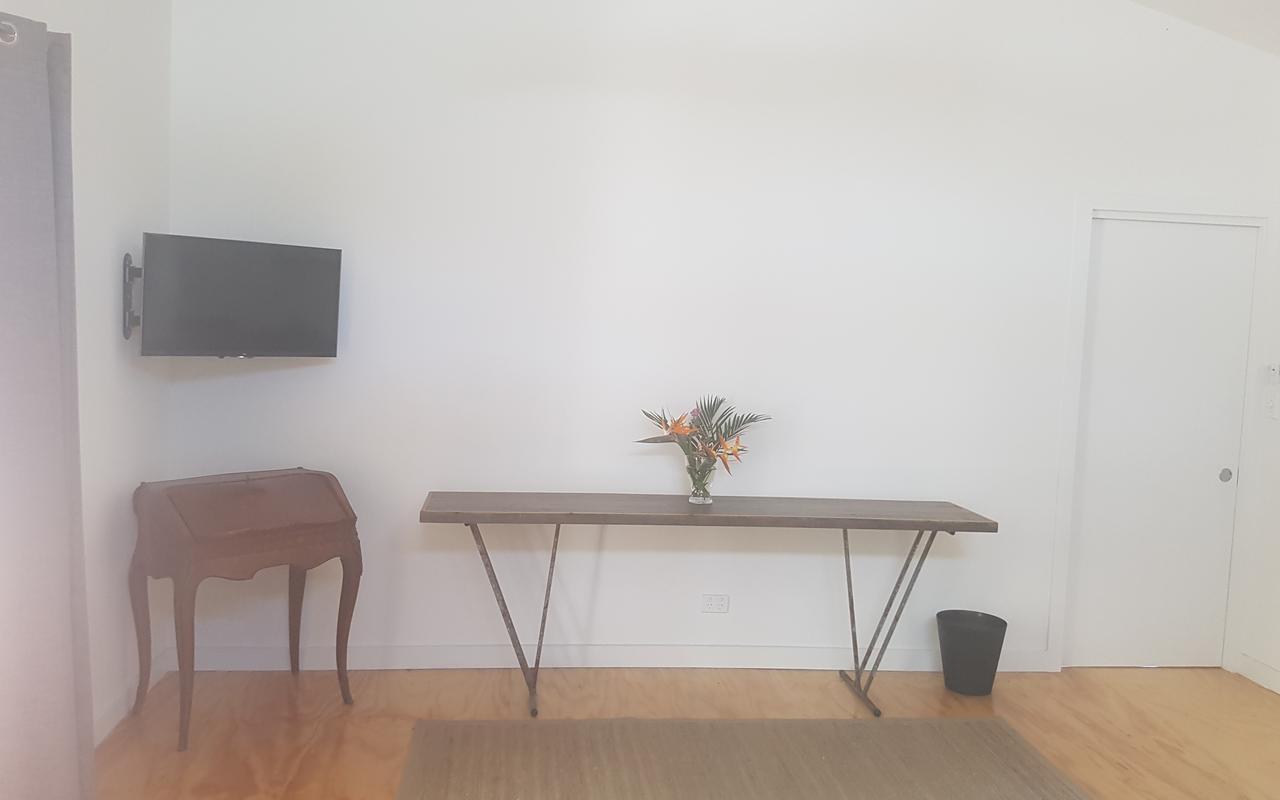 Byron Palms Guesthouse & Spa - Adults Only Byron Bay Room photo